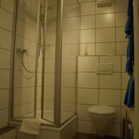 Pensión Gaestezimmer Zwischen Neckar Und Enz 3*